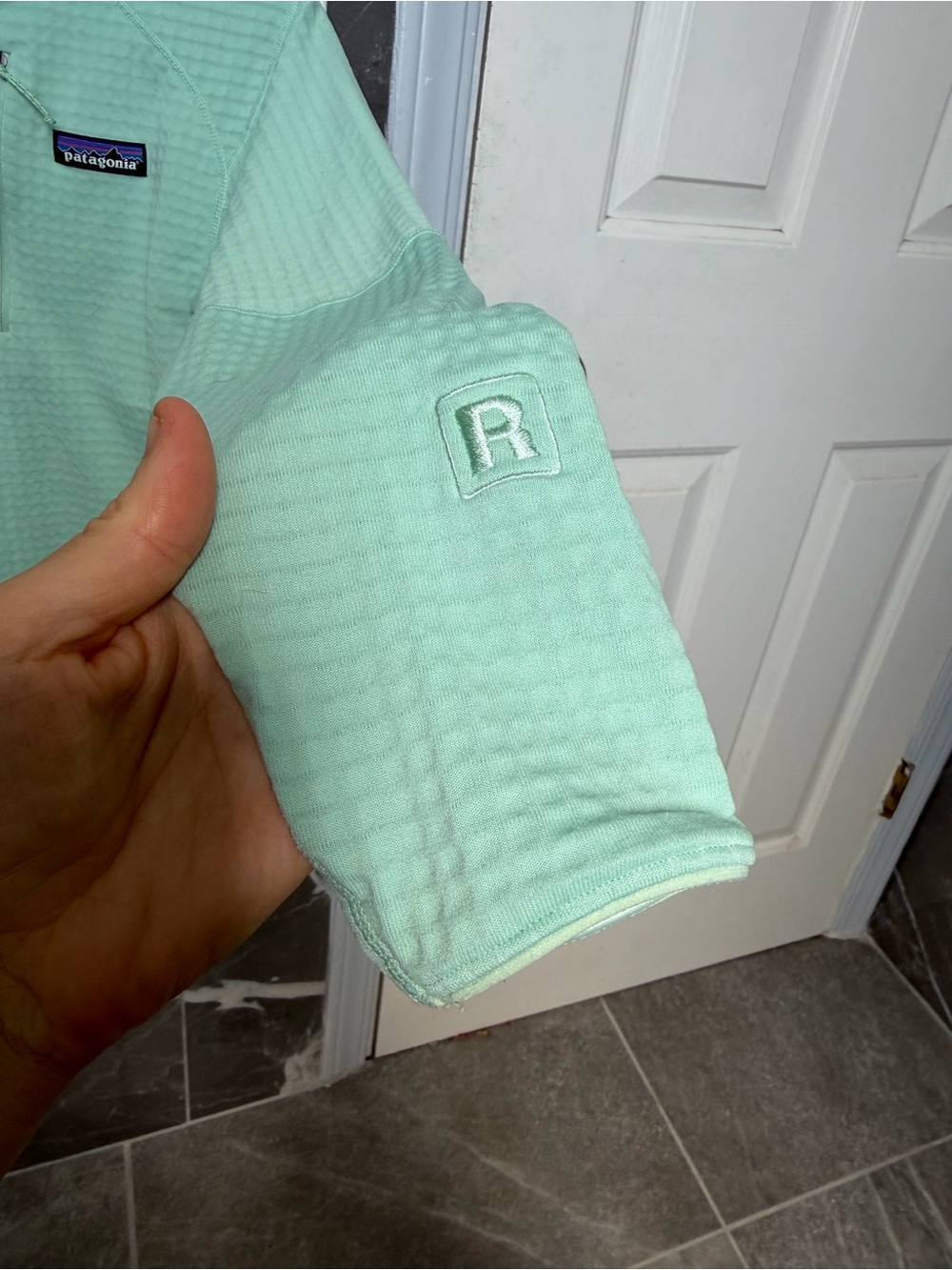 Patagonia R1 pullover - Picture 4 of 5